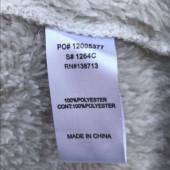 Doe & Rae Fuzzy Pullover - Picture 8 of 8